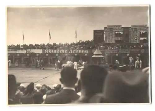 11 Fotografien Nürburgring, Grosser Preis von Deutschland 1938, von Brauchitsch, Hühnlein