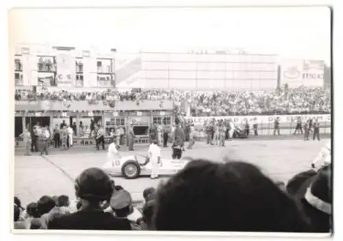 11 Fotografien Nürburgring, Grosser Preis von Deutschland 1938, von Brauchitsch, Hühnlein