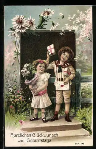 Präge-AK Herzlichen Glückwunsch zum Geburtstage, Zwei Kinder mit Blumen und Geschenken