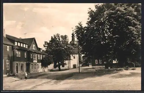 AK Arnsgereuth, Blick auf den Dorfplatz und Kirche