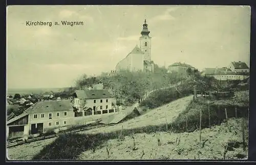 AK Kirchberg a. Wagram, Ortspartie mit Blick auf die Kirche