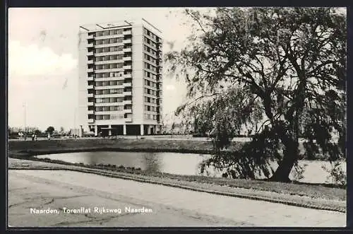 AK Naarden, Torenflat Rijksweg Naarden