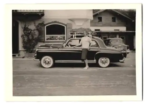 4 Fotografien, Mercedes Lomousine, mit Dachgepäckträger