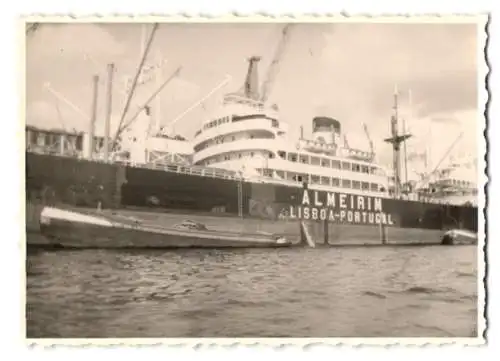 Fotografie Dampfer Almeirim Losboa-Portugal im Hamburger Hafen, 1961