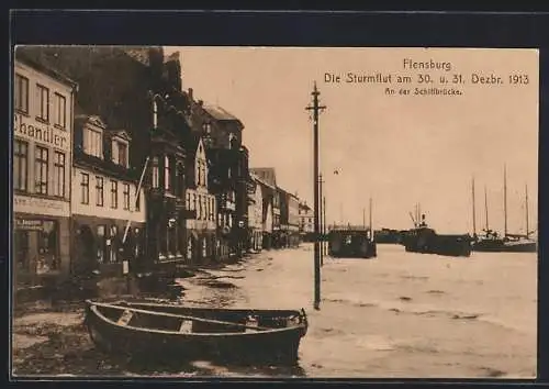 AK Flensburg, Die Strumflut 1913, An der Schiffbrücke, Unwetter