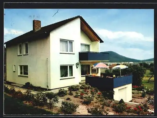 AK Albertshausen bei Bad Wildungen, Cafe-Pension Bauernstube Familie Vogel