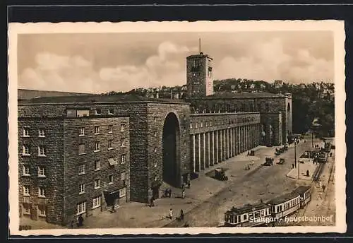 AK Stuttgart, Hauptbahnhof mit Strassenbahn