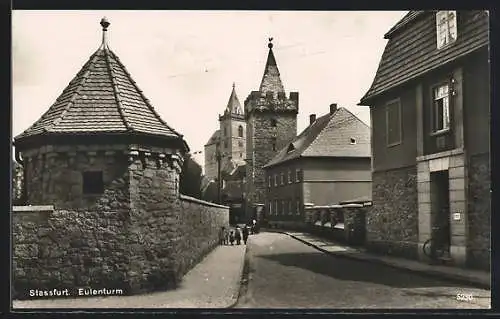 AK Stassfurt, Eulenturm mit Strassenpartie