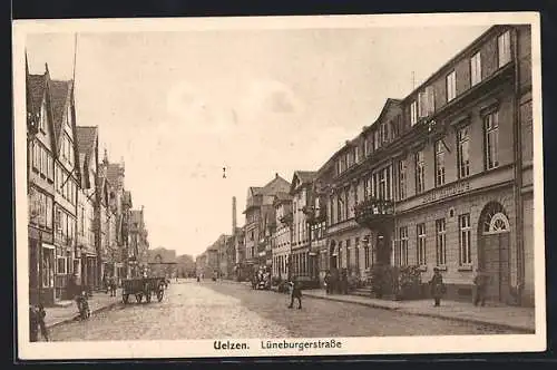 AK Uelzen, Lüneburgerstrasse am Hotel Stadt Hamburg