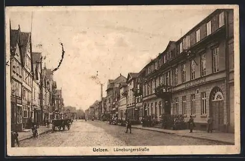 AK Uelzen, Lüneburgerstrasse am Hotel Stadt Hamburg