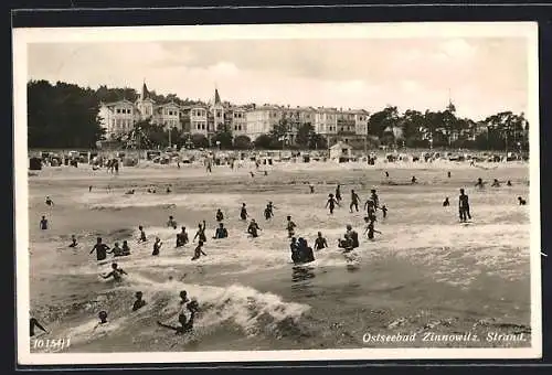 AK Zinnowitz, Ostseebad, Strand mit Badenden