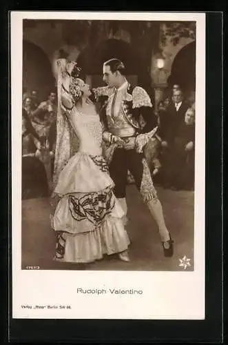 AK Schauspieler Rudolph Valentino in einer Tanzszene
