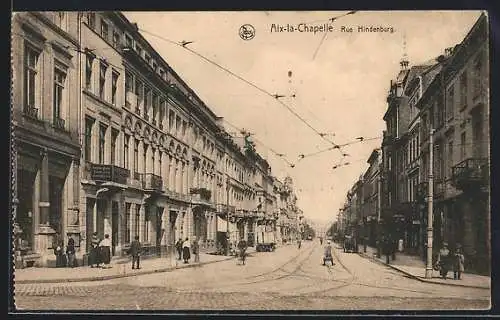 AK Aachen, Hindenburg-Strasse mit Passanten