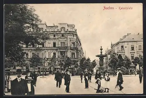 AK Aachen, belebter Kaiserplatz, Strassenbahn