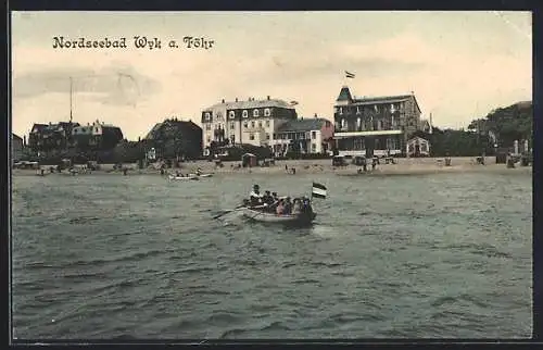 AK Wyk a. Föhr, Ruderboote am Strand