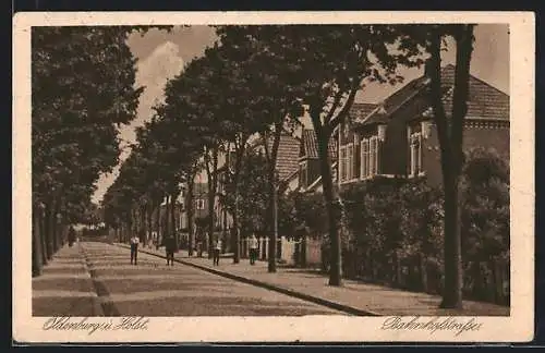 AK Oldenburg /Holst., Partie in der Bahnhofstrasse