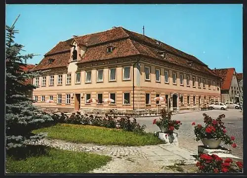 AK Berching, Hotel-Gasthof Post mit Anlage und Strasse