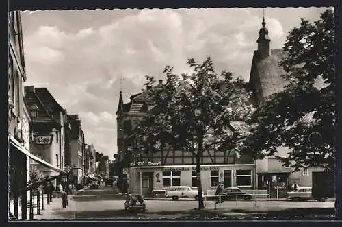 AK Werl /Westf., Am Markt mit Cafe und Kirche