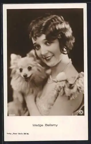 AK Schauspielerin Madge Bellamy mit Hund