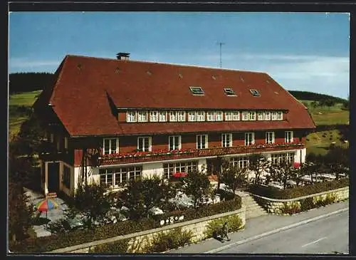 AK St. Märgen /Schwarzwald, Hotel zum Hirschen E. Hättich aus der Vogelschau