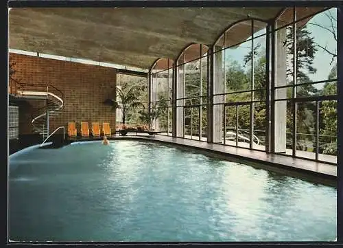 AK Badenweiler /Schwarzwald, Im Thermal-Hallenbad / Markgrafenbad