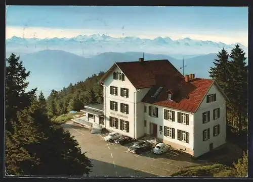 AK Badenweiler /Schwarzwald, Hotel Hochblauen Haas mit Bergpanorama aus der Vogelschau