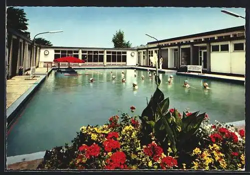 AK Bad Bellingen /Oberrhein, Thermalmineralbad mit Badegästen