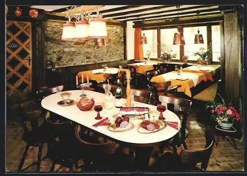 AK Oberwinden /Elztal, Restaurant-Cafe-Pension Schwarzbauernhof A. Volk, Innenansicht mit Schinken-Brotzeit