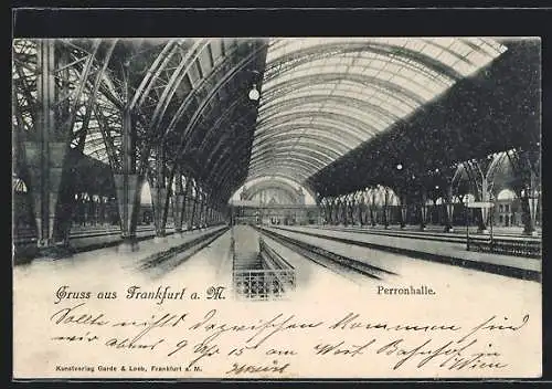 AK Frankfurt, Perronhalle im Bahnhof um 1900