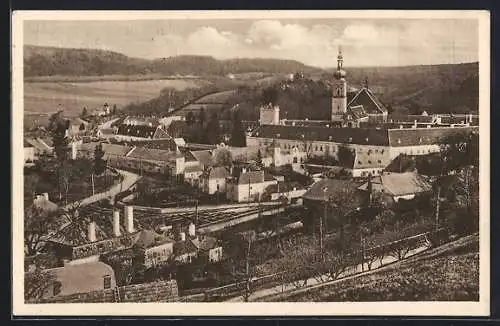 AK Heiligenkreuz /N.-Ö., Ortsansicht mit Kirche