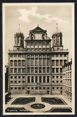 AK Augsburg, Rathaus aus der Vogelschau, Ostfront