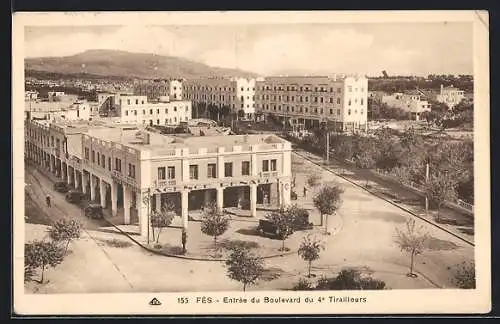 AK Fés, Entrée du Boulevard du 4. Tirailleurs