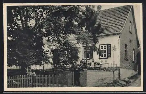 AK Tiefthal bei Erfurt, Gasthaus Otto Schulze mit Kindern am Tisch