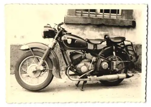 Fotografie Motorrad Adler MB 250, Krad mit Gepäckträger