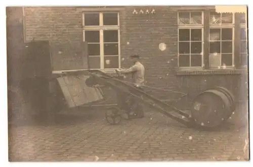 42 Fotografien Musterstücke Firma Briwitzer & Friedländer Frankfurt / Main, Transportwagen, Karren, Hebewagen