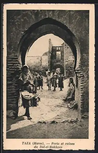 AK Taza, Porte es ruines du Dal-el-Makhzen