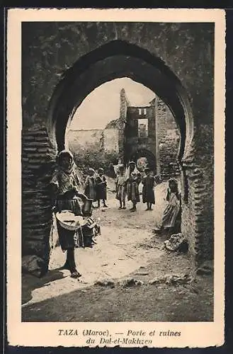 AK Taza, Porte et ruines du Dal-el-Makhzen