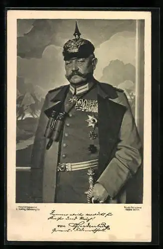 AK Generalfeldmarschall Paul von Hindenburg in Uniform mit Pickelhaube und Fernglas