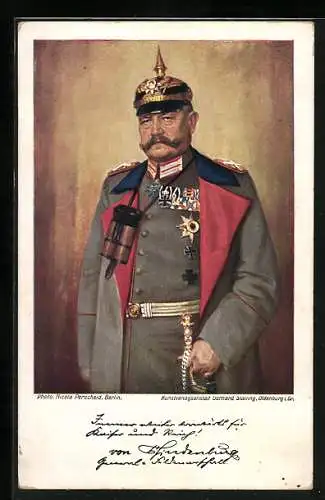 AK Paul von Hindenburg in Uniform mit Orden, Fernglas und Säbel