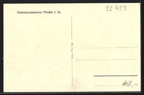 AK Minden i. W., Defensionskaserne - Gebäudeansicht vom Feld aus