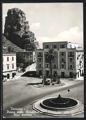 AK Terracina, Piazza della Repubblica, Picco montano