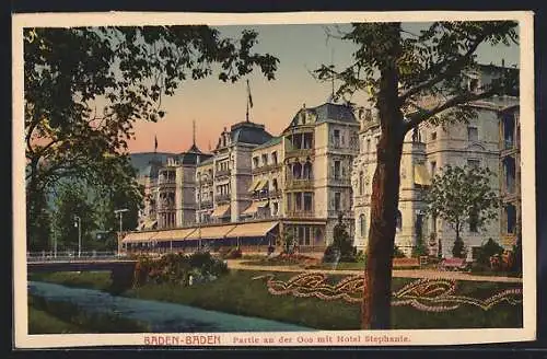 AK Baden-Baden, Partie an der Oos mit Hotel Stephanie
