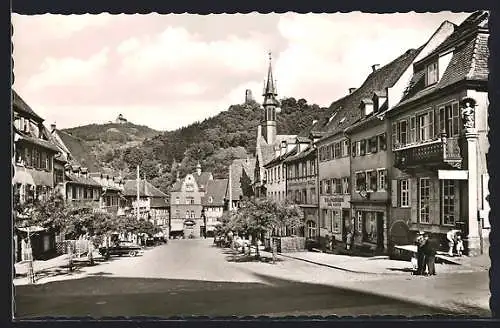 AK Weinheim /Bergstrasse, Strassenpartie am Marktplatz