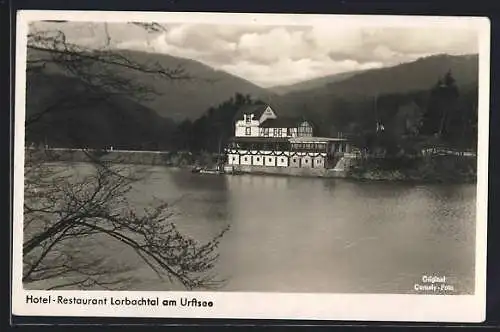 AK Urfttalsperre /Gemünd, Hotel-Restauration Lorbachtal H. Arens, vom Wasser gesehen