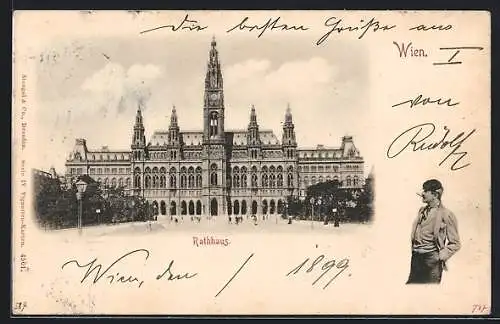 AK Wien, Rathaus mit Vorplatz, Herr mit Mütze und Zigarette