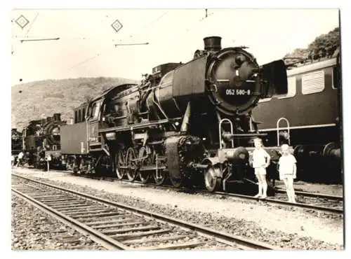 Fotografie E. Czerny, Wetzlar, Ansicht Dillenburg, Deutsche Reichsbahn DDR, Dampflok, Lokomotive Nr. 052 580-8