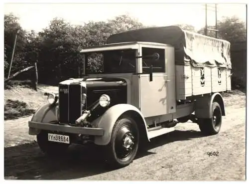 Fotografie unbekannter Fotograf und Ort, LKW Büssing-NAG, Lieferwagen für Falken Kaffee