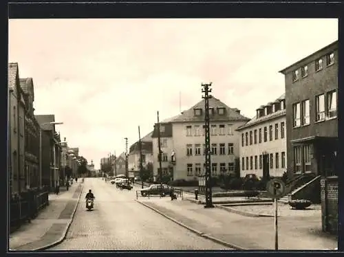 AK Hermsdorf /Stadtroda, Partie in der Friedrich-Engels-Strasse