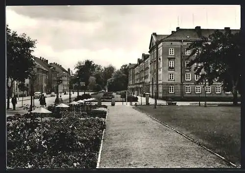 AK Dessau, Ecke Friedrich-Engels-Strasse und Friedensplatz