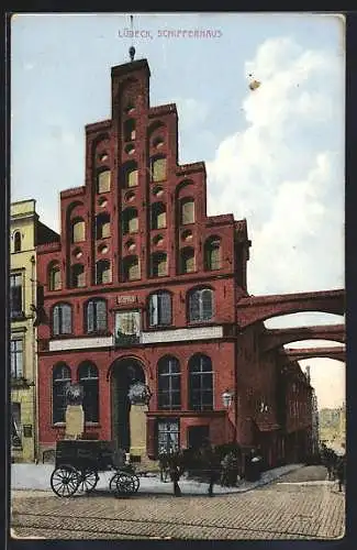 AK Lübeck, Schifferhaus mit Gasthaus und Kutsche